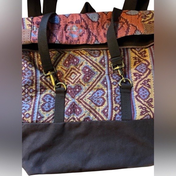 Sari Bari Bag Travel Backpack Recycled Materials Sustainable Eco Friendly - Picture 3 of 4